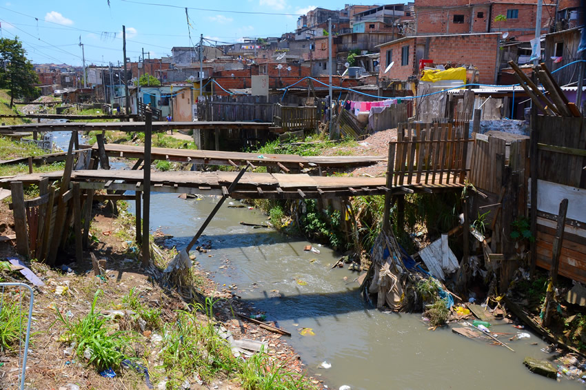 Metade do Brasil ainda não tem acesso a sistemas de coleta de esgoto
