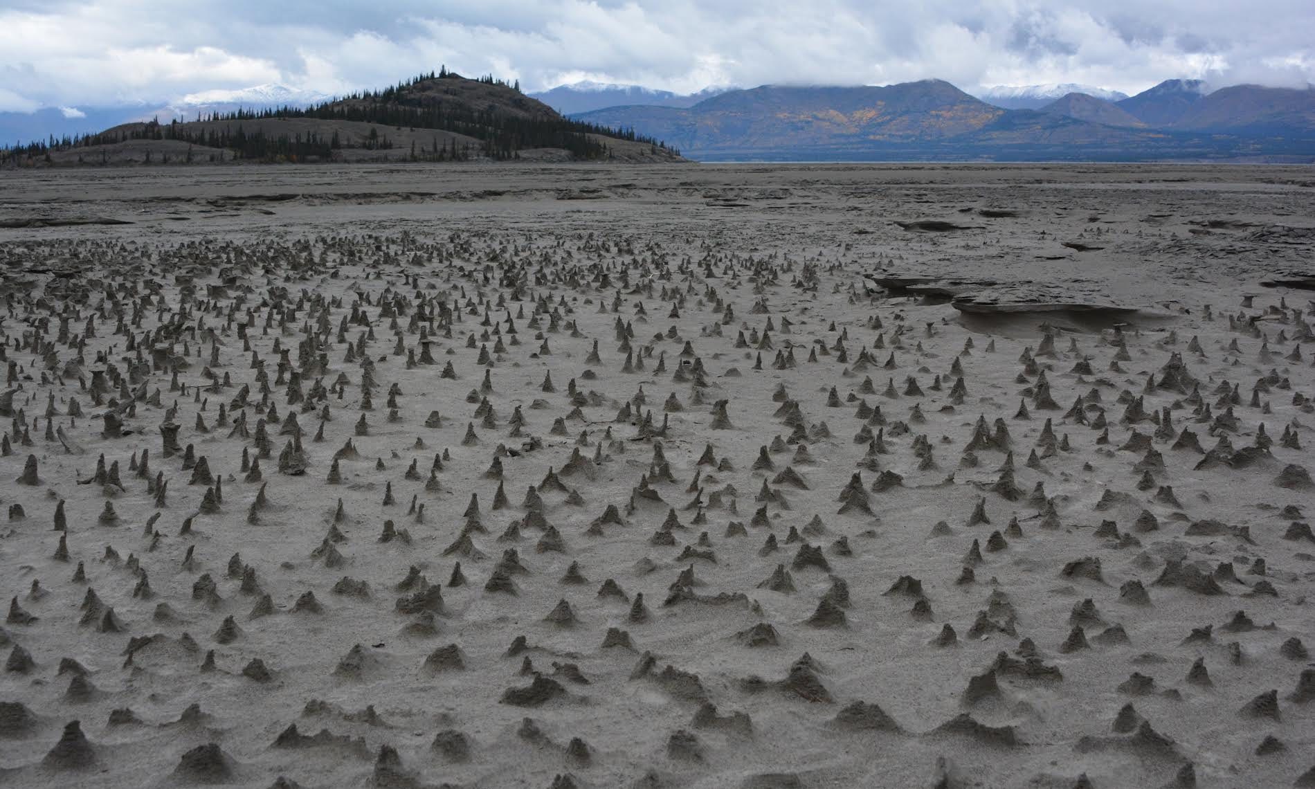 Aquecimento global faz rio imenso sumir em 4 dias no Canadá