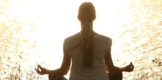 meditação yoga tratamento dor depressão