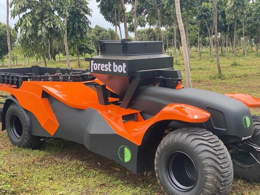 Chamada de “Forest BOTs”, a máquina de plantar floresta foi desenvolvida pela empresa Mahogany Roraima