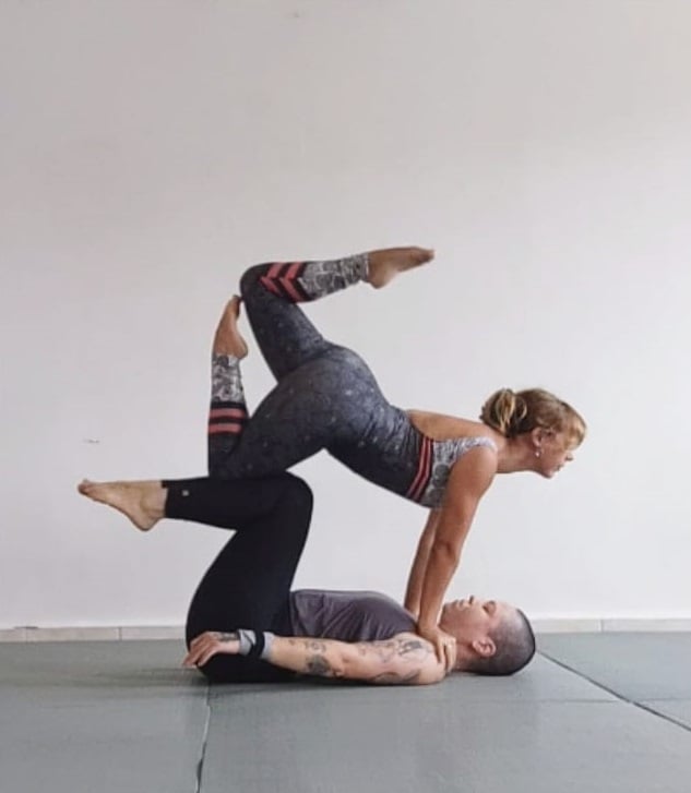 yoga em duplas