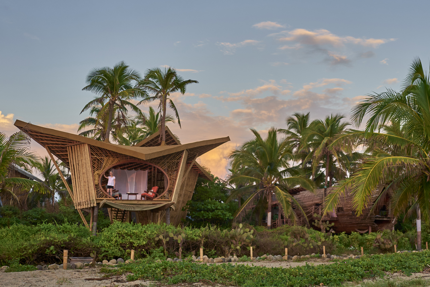 Resort en México tiene casas de árboles de bambú inmersas en la naturaleza