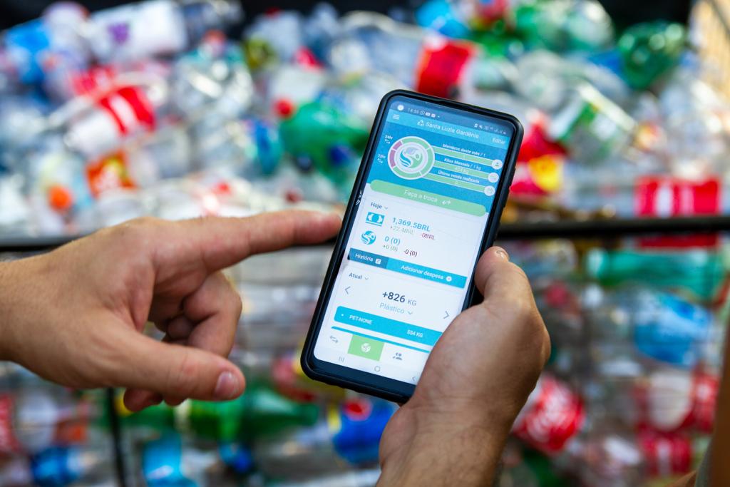The program has encouraged the collection of 176 million PET bottles in Brazil