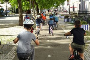 crianças bicicleta Portugal