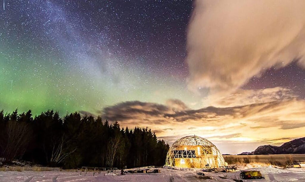 casa domo aurora boreal