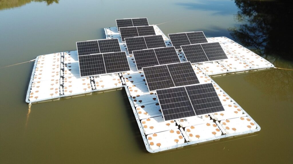 Usina Solar Flutuante