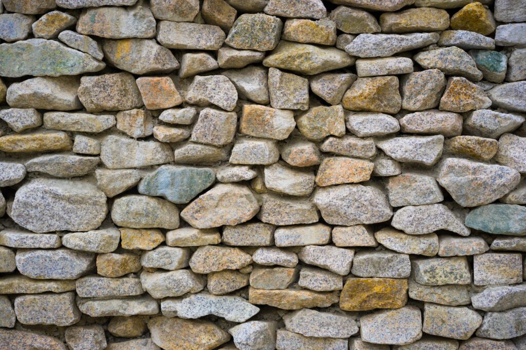 Aprenda a construir um muro de pedra seguro e bonito - CicloVivo