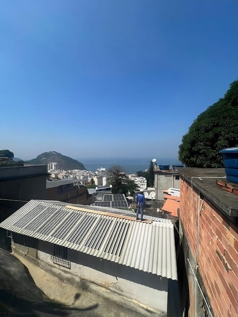telha solar favela