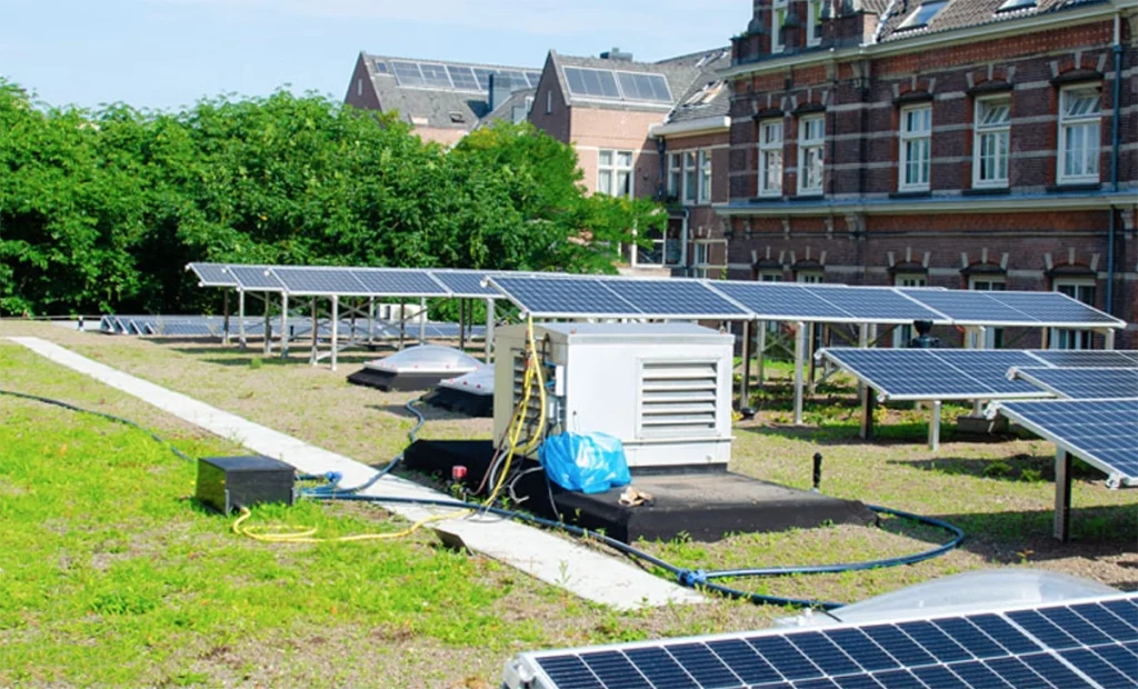 telhados verdes painéis solares em Amsterdã