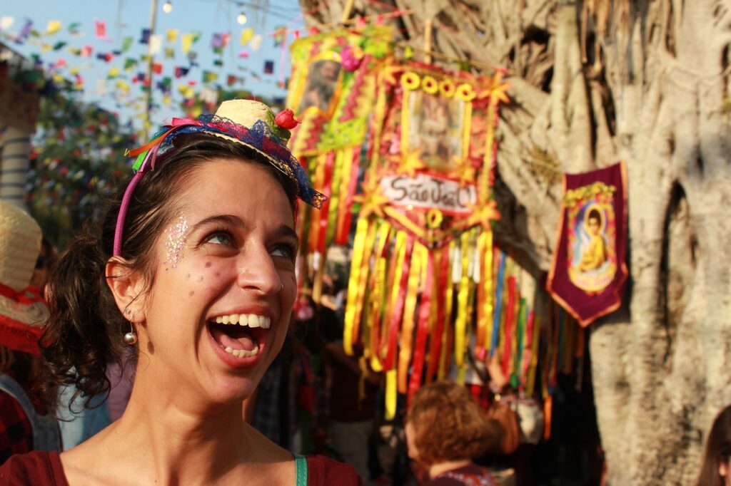 mulher sorriso festa junina