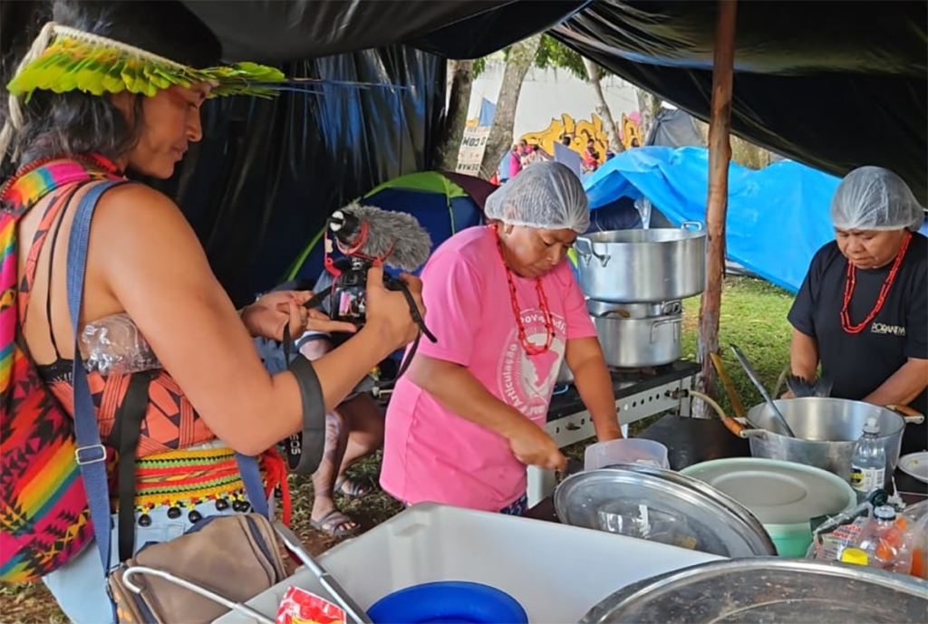 cineastas indígenas acampamento terra livre
