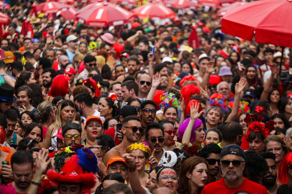 carnaval blocos multidão
