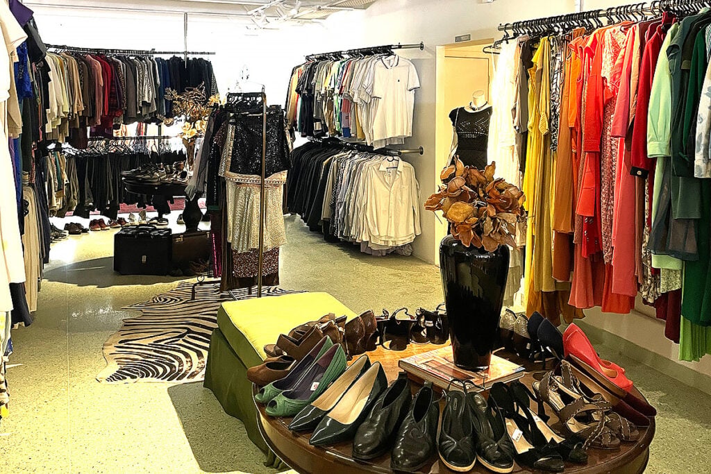 moda loja roupas Brechó
