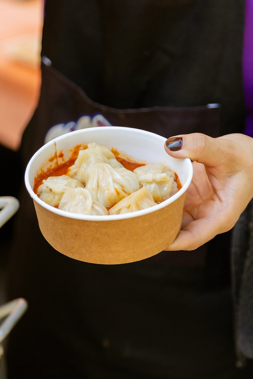 prato de momo com molho