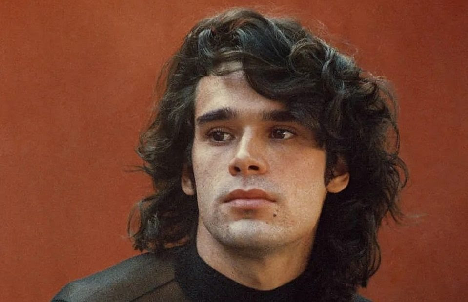 Cantor Zé Ibarra