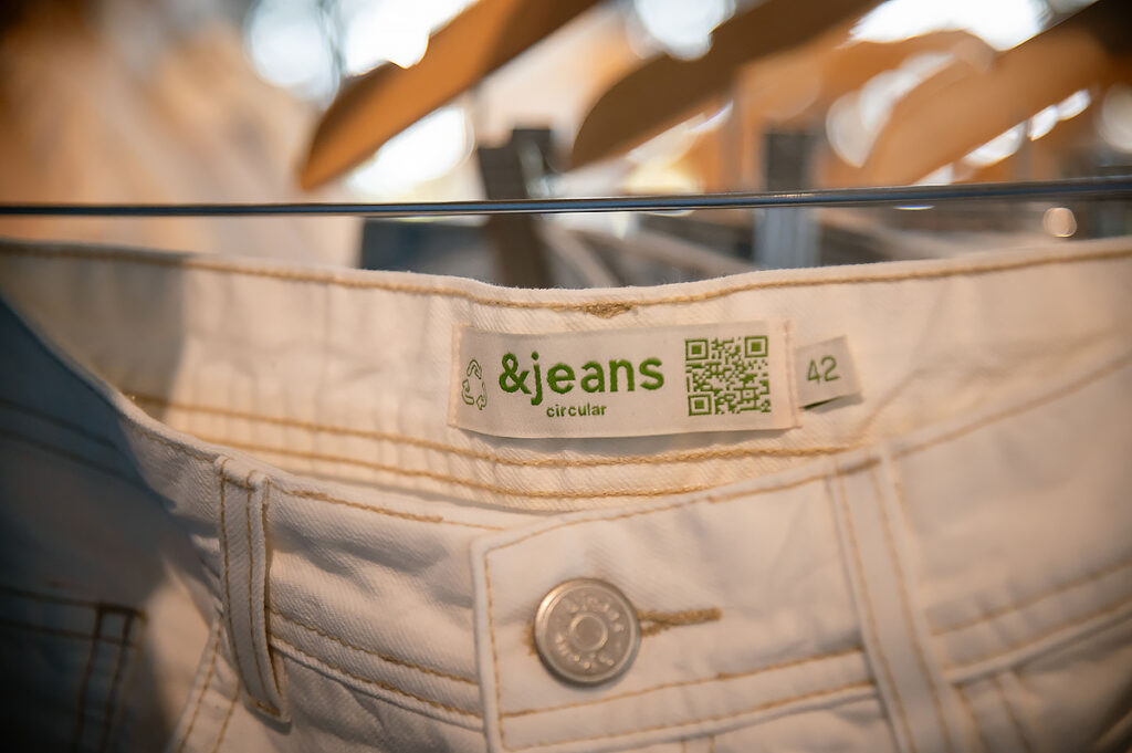 jeans sustentável C&A