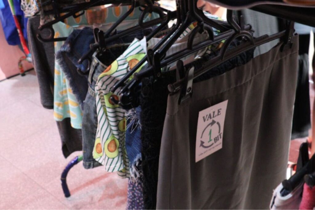Feira de Trocas de Roupas