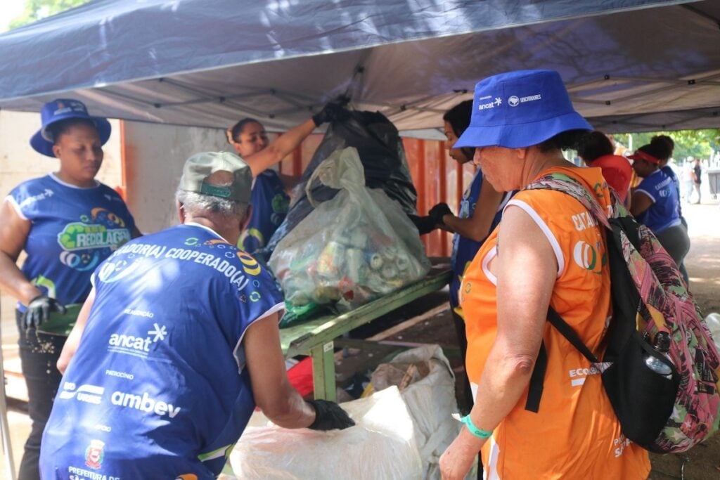 Bloco da Reciclagem