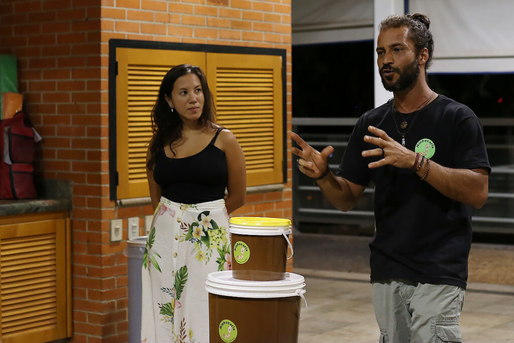 Oficina de compostagem