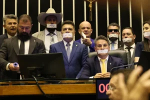pacote da destruição deputados