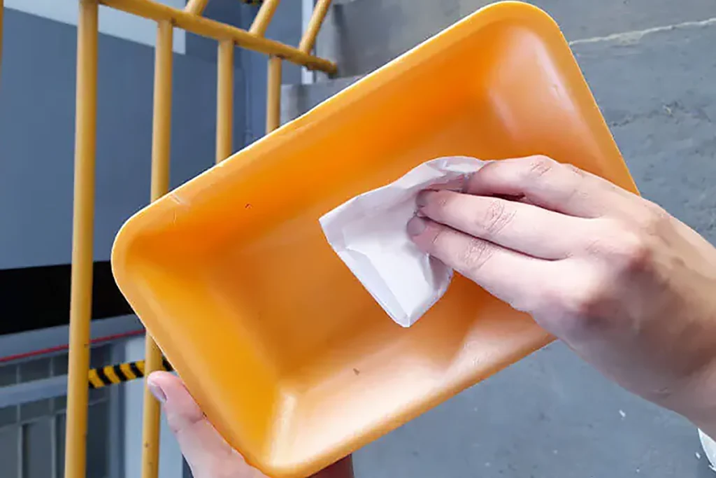 limpeza de recicláveis isopor