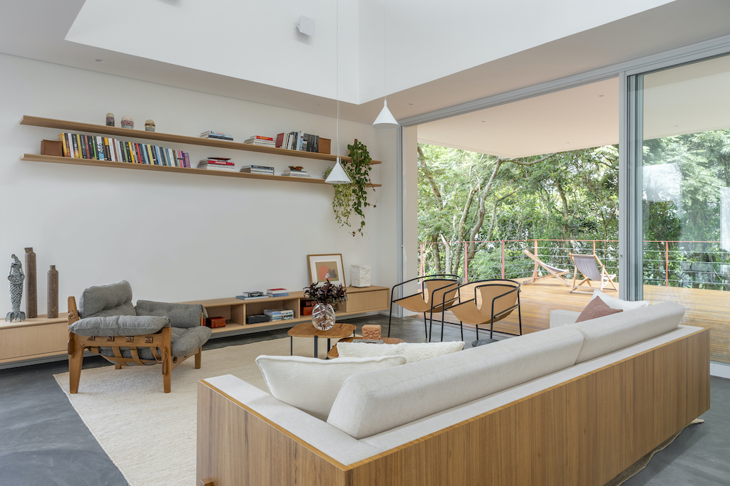 sala de estar casa bosque