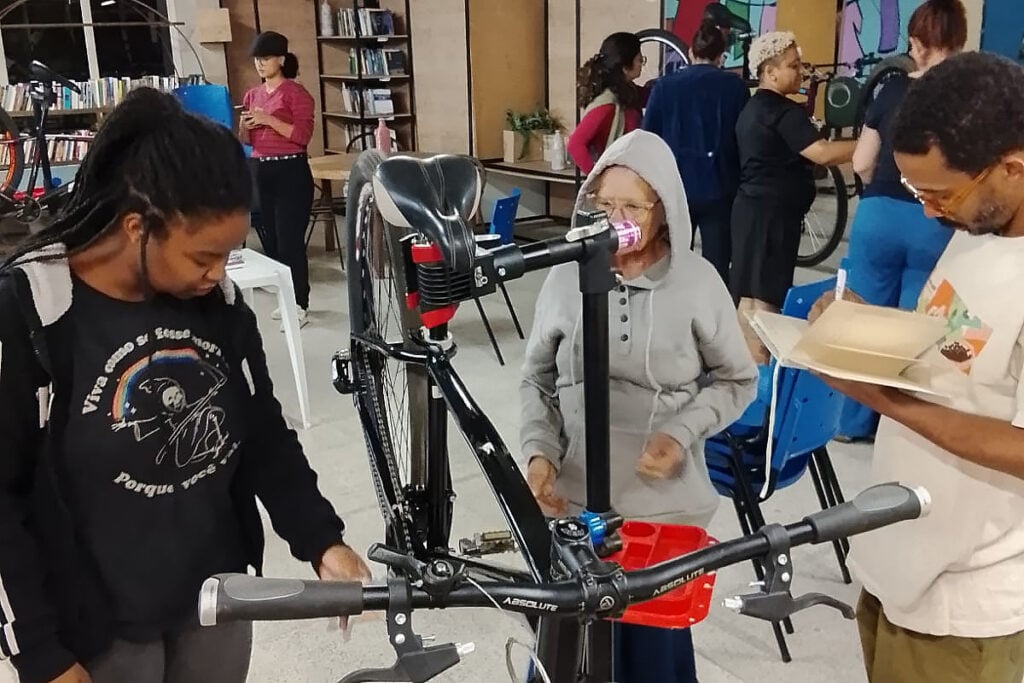 aulas do projeto Viver de Bike