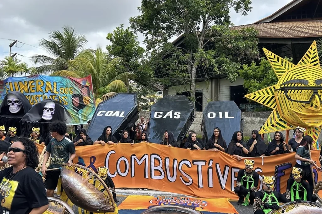 protesto pelo fim dos combustíveis fósseis