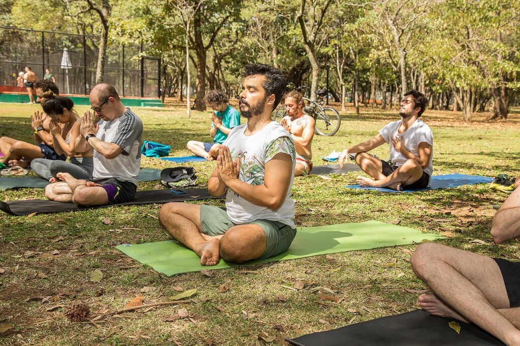 yoga com causa yoga saúde mental