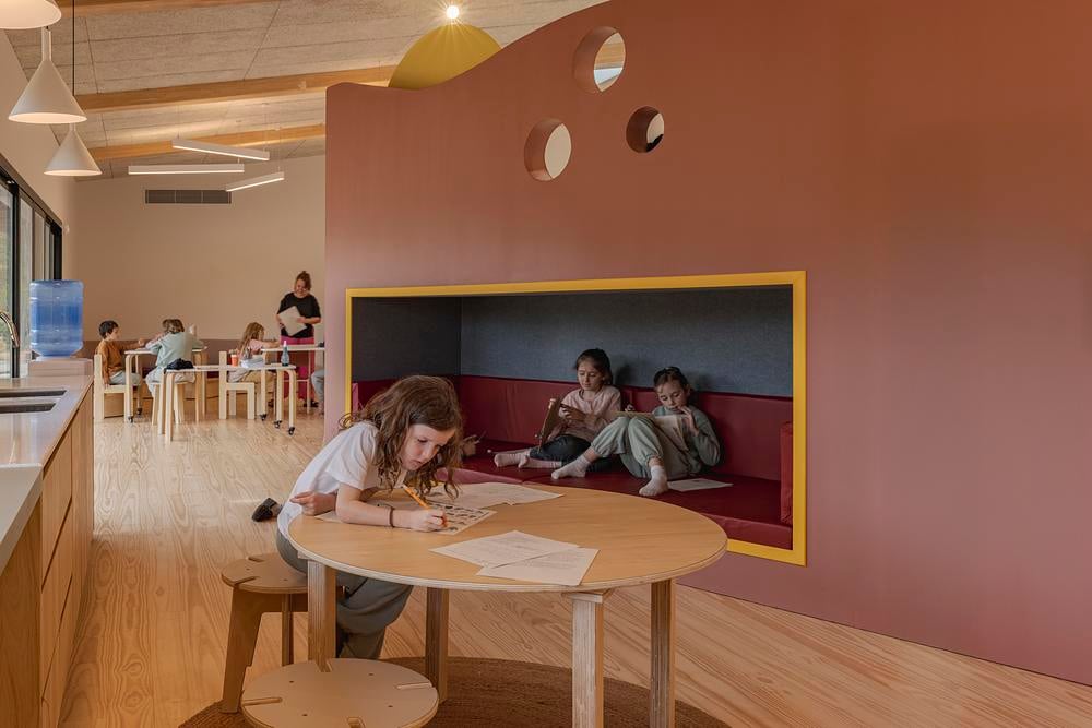 Garzón School